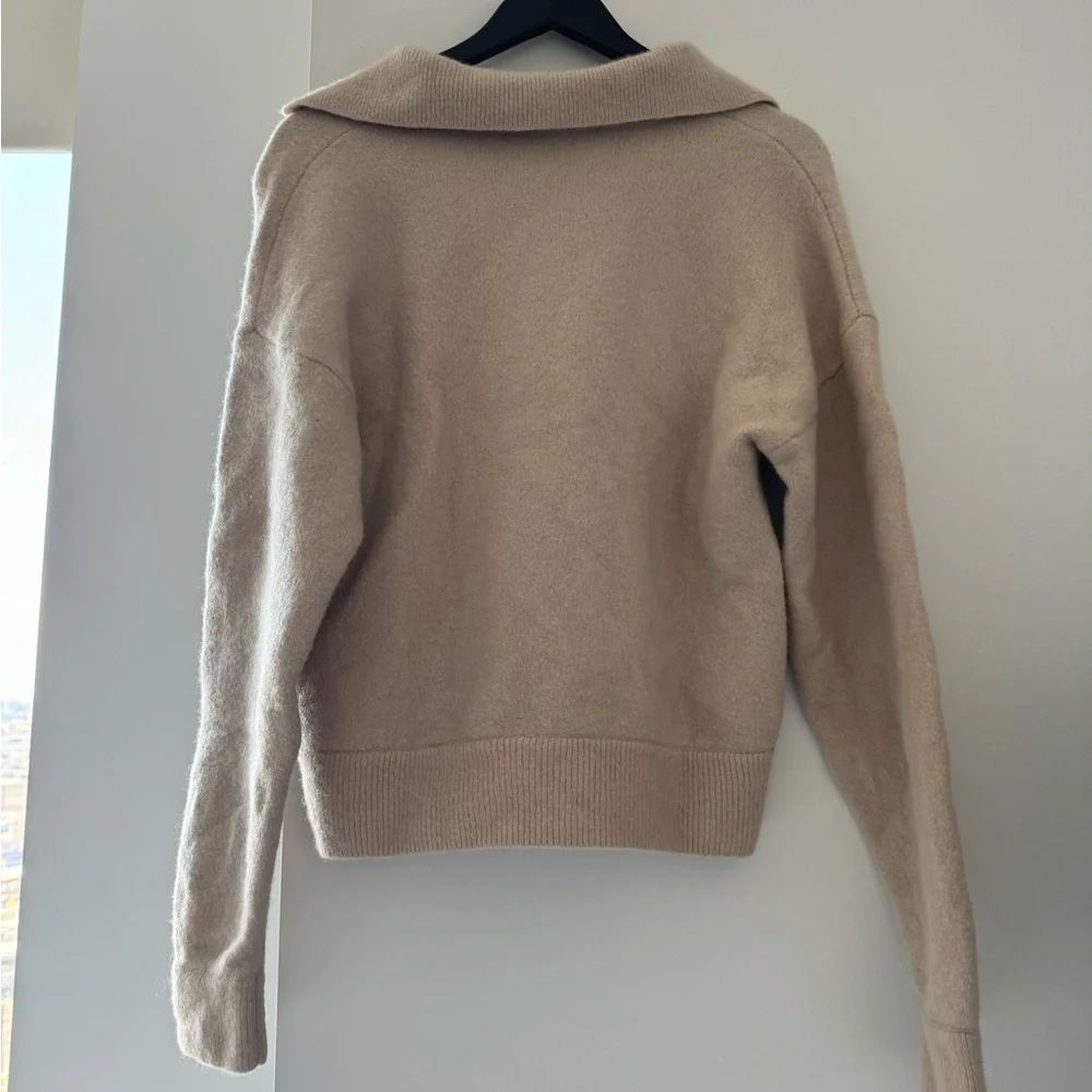 Bec + Bridge V Neck Jumper - Picture 2 of 4